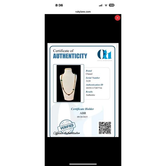 Vintage Chanel Gripoix Green Glass and Gilt Chain Necklace, Model 3129 - Picture 11 of 11